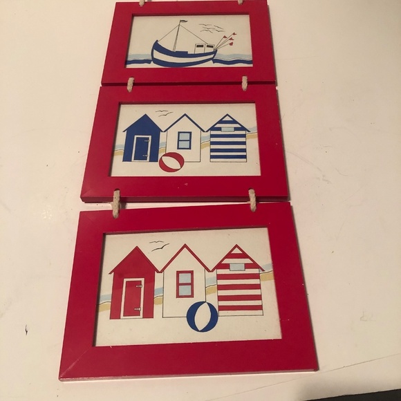 Lovely collection of three little pictures of beachhouses and boat - Picture 7 of 7